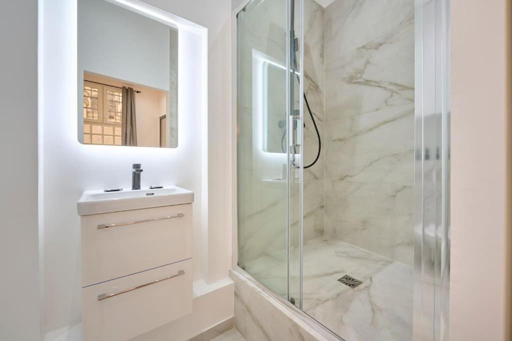 Marais - Modern Apartment Paris Extérieur photo